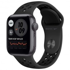Apple Watch Nike SE, 44 мм, корпус из алюминия цвета «серый космос», спортивный ремешок Nike цвета «антрацитовый/чёрный»
